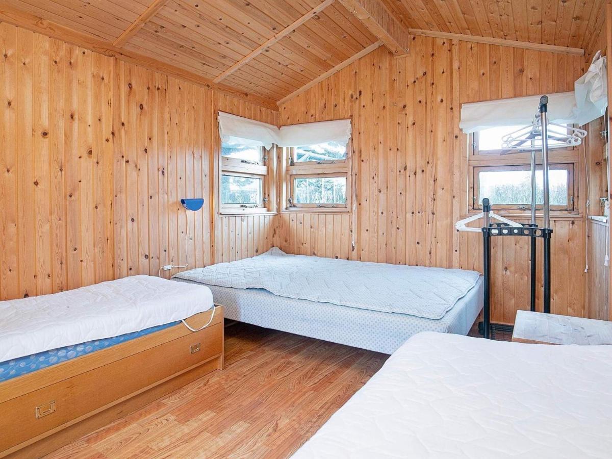 8 Person Holiday Home In Hesselager Esterno foto
