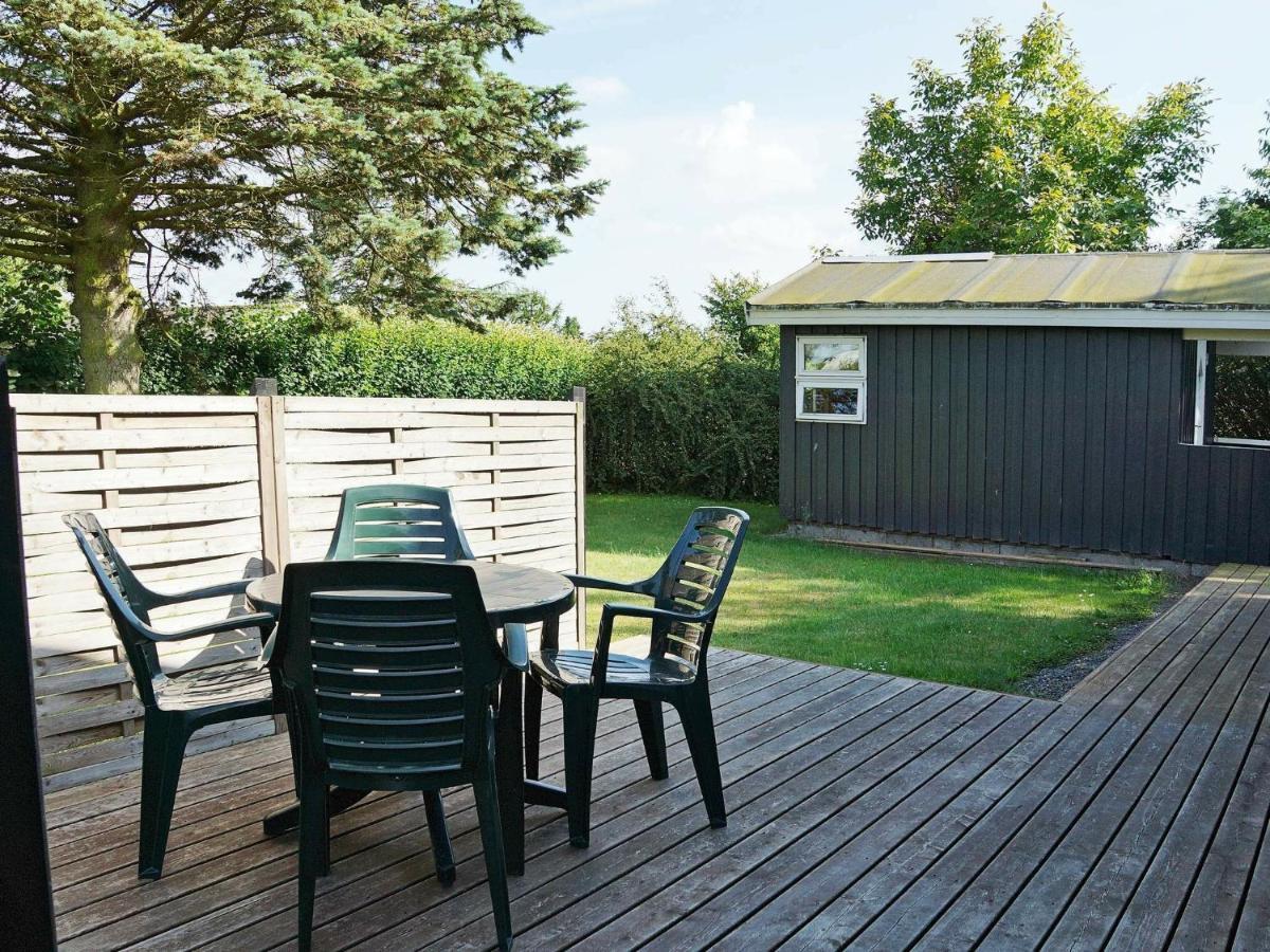 8 Person Holiday Home In Hesselager Esterno foto